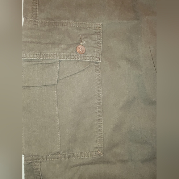Dark Brown Levi's Women's Cargo Pants - Chocolate Brown, Sz XL - Picture 5 of 14